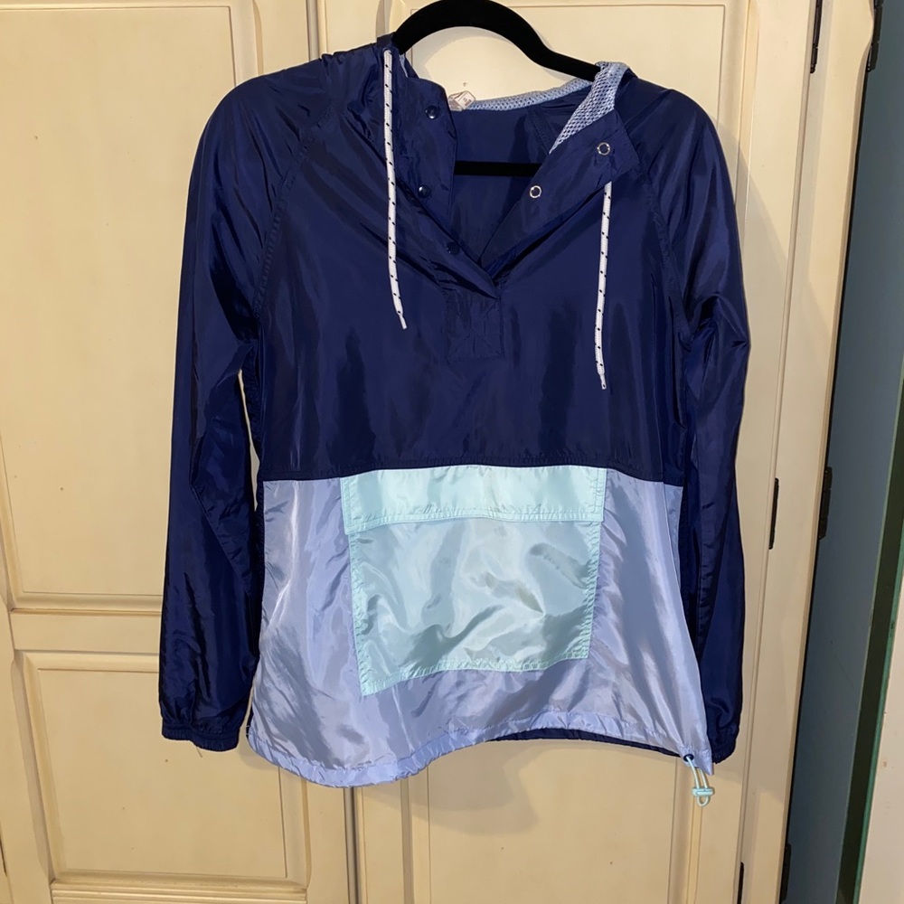 Windbreaker - Picture 3 of 4